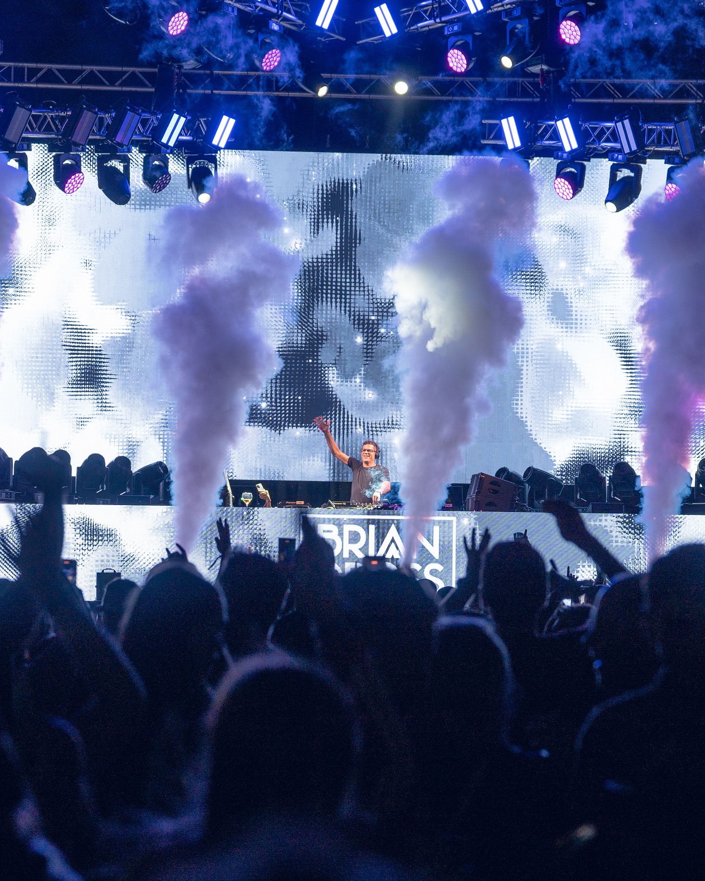 469860278_17894550456103196_8754201615043655879_n Brian Cross Vilus 2024